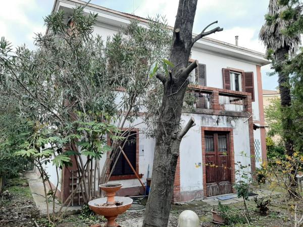 casa indipendente in vendita a Pesaro in zona Novilara
