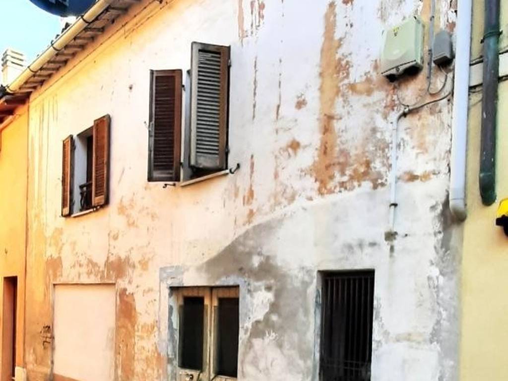 casa indipendente in vendita a Pesaro in zona Centro Città