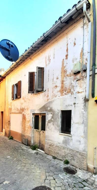 casa indipendente in vendita a Pesaro in zona Centro Città