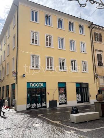 appartamento in vendita a Pesaro in zona Centro Città