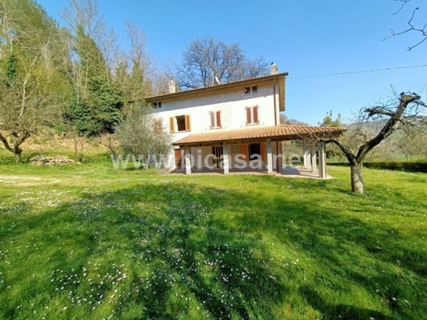 casa indipendente in vendita a Pesaro in zona Monteciccardo