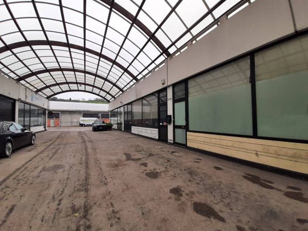 locale di sgombero in vendita a Pesaro