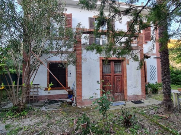 casa indipendente in vendita a Pesaro in zona Pantano