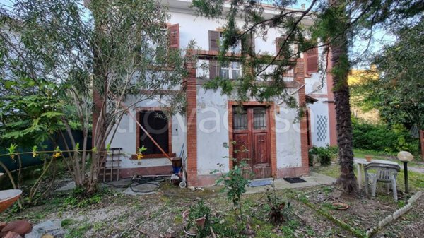 casa indipendente in vendita a Pesaro in zona Pantano