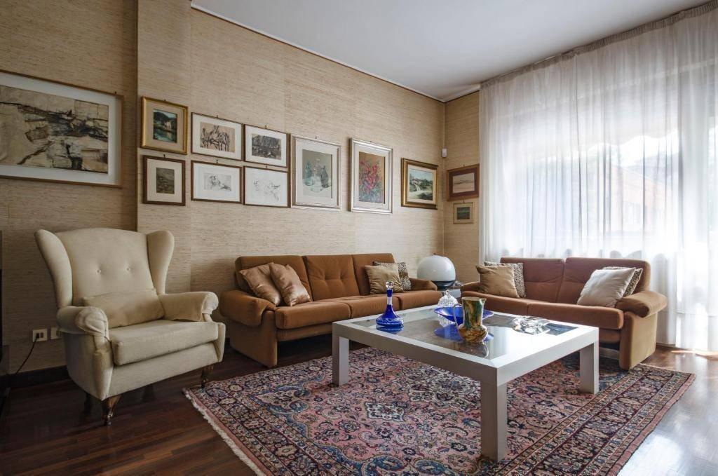 appartamento in vendita a Pesaro in zona Centro Città