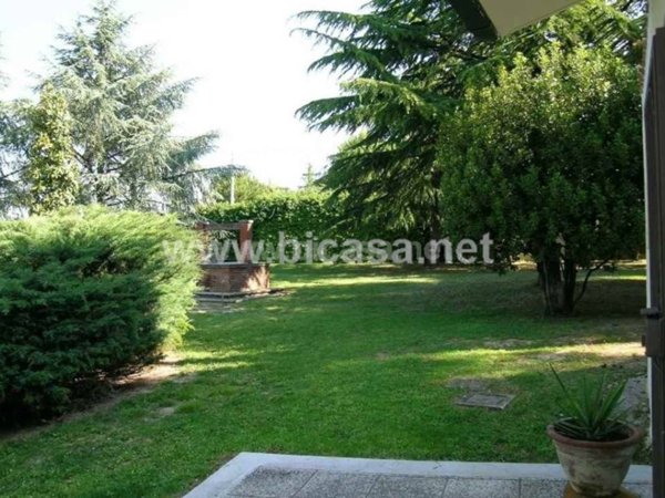 casa indipendente in vendita a Pesaro in zona Novilara