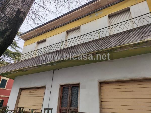 casa indipendente in vendita a Pesaro in zona Pantano