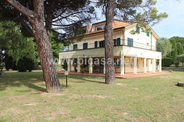 villa in vendita a Pesaro
