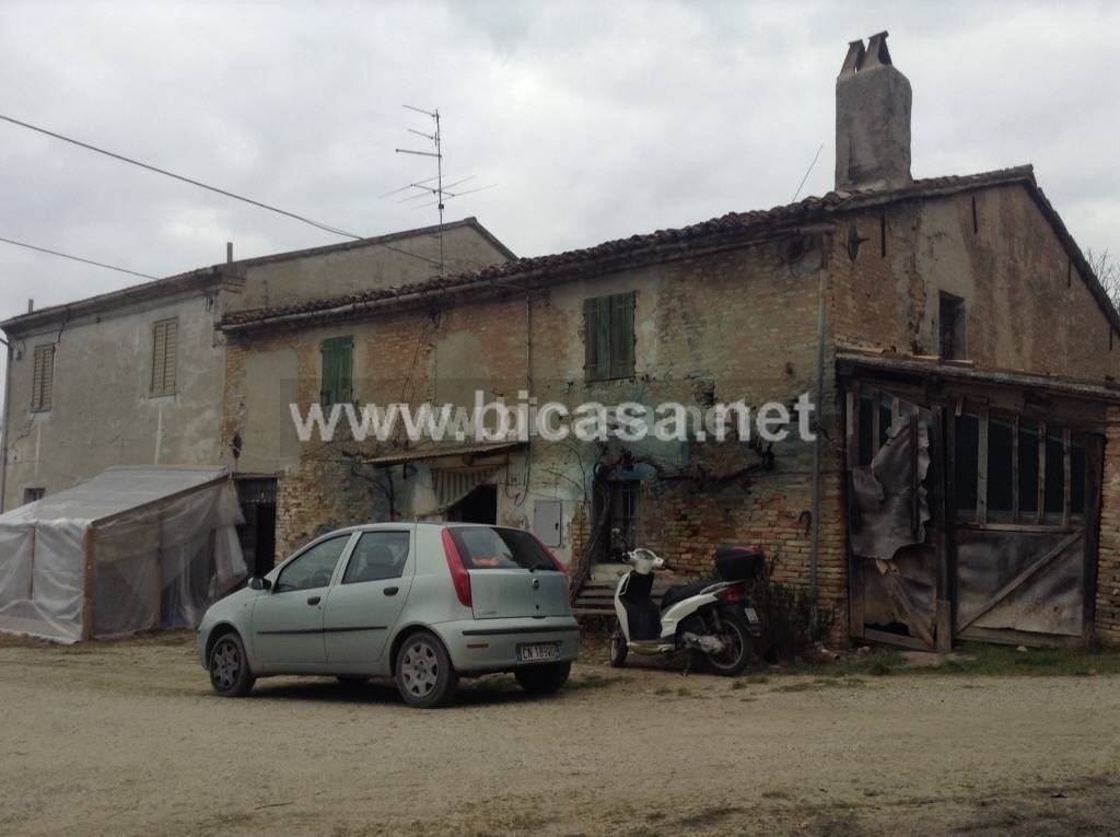 casa indipendente in vendita a Pesaro in zona Pantano