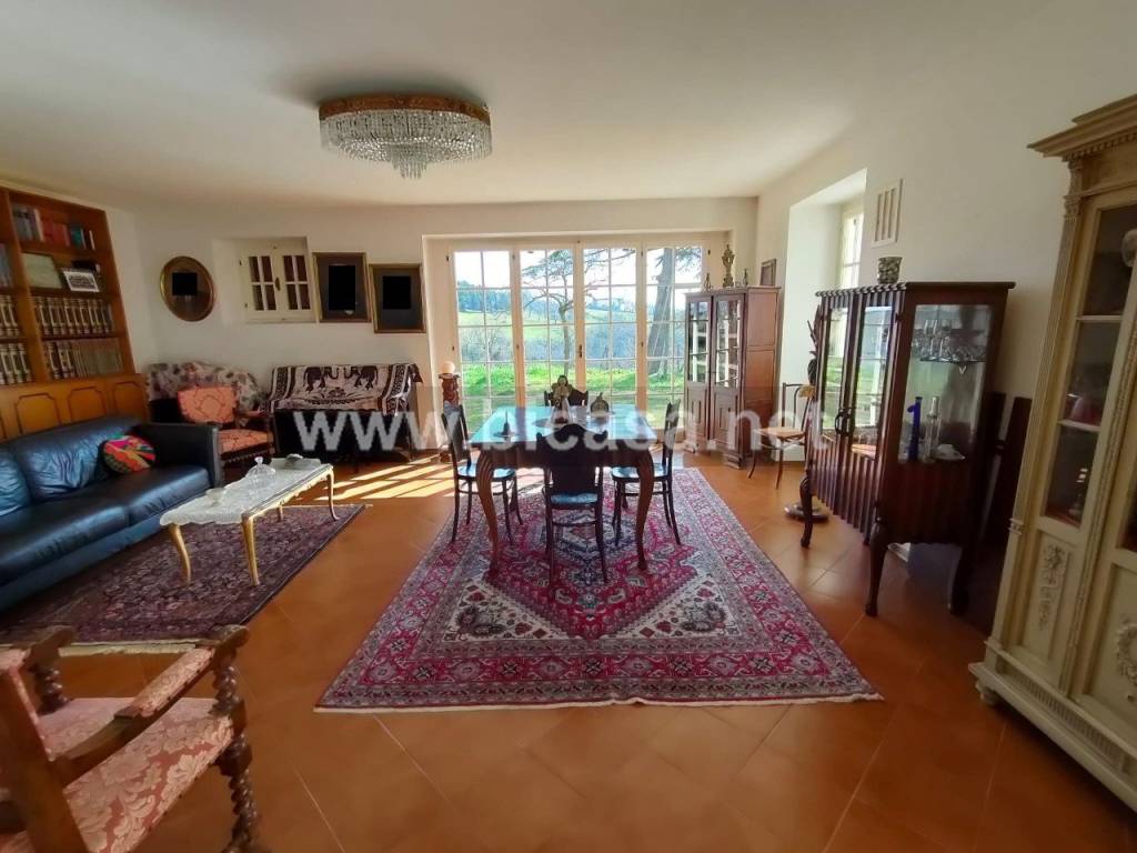 casa indipendente in vendita a Pesaro in zona Novilara