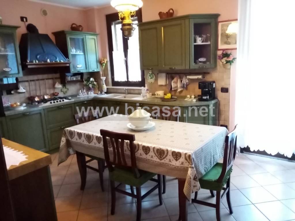 casa indipendente in vendita a Pesaro in zona Santa Maria dell'Arzilla