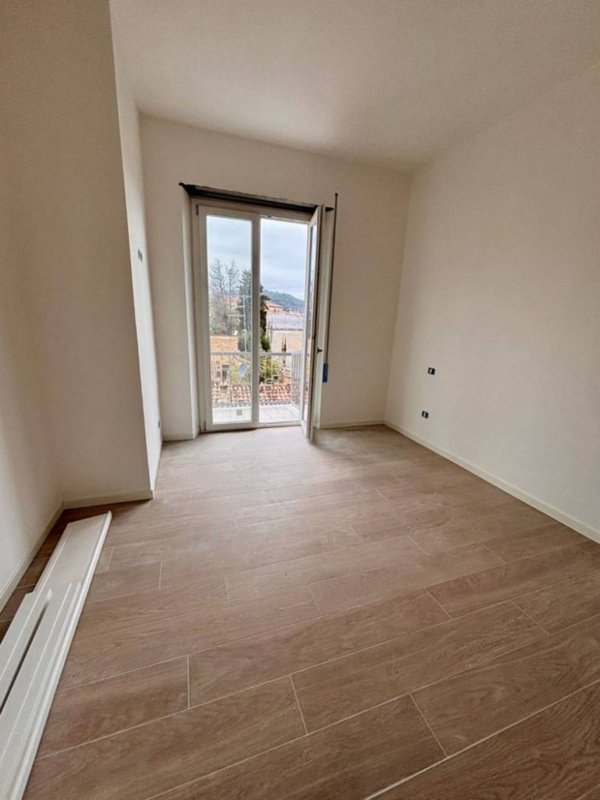 appartamento in vendita a Pesaro in zona Centro Città