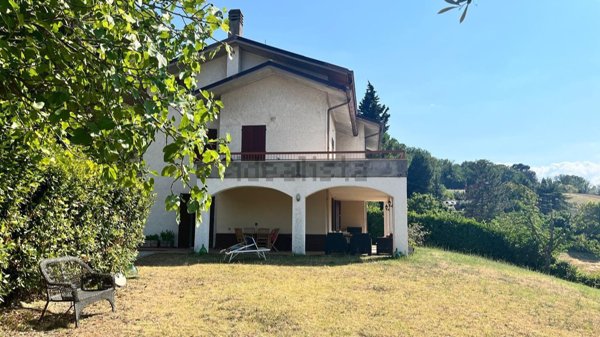 casa indipendente in vendita a Pesaro in zona Villa Fastiggi