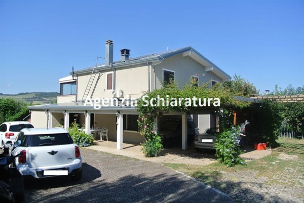 casa indipendente in vendita a Pesaro