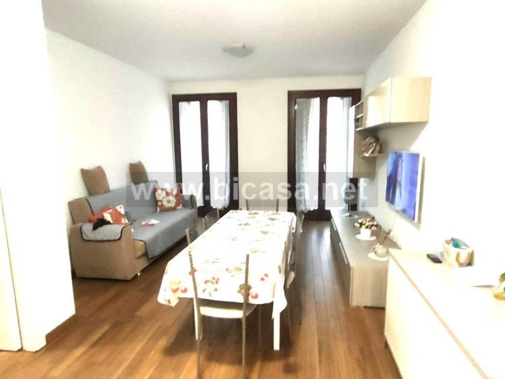 appartamento in vendita a Pesaro in zona Centro Città