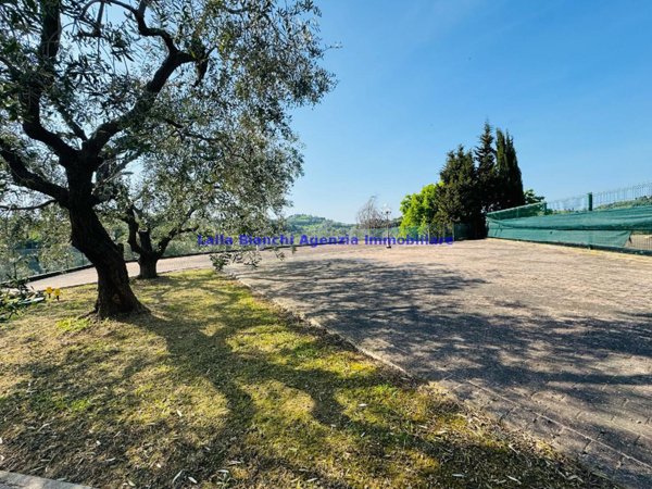 appartamento in vendita a Pesaro in zona Novilara