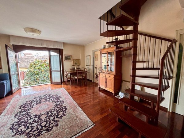 appartamento in vendita a Pesaro in zona Centro Città