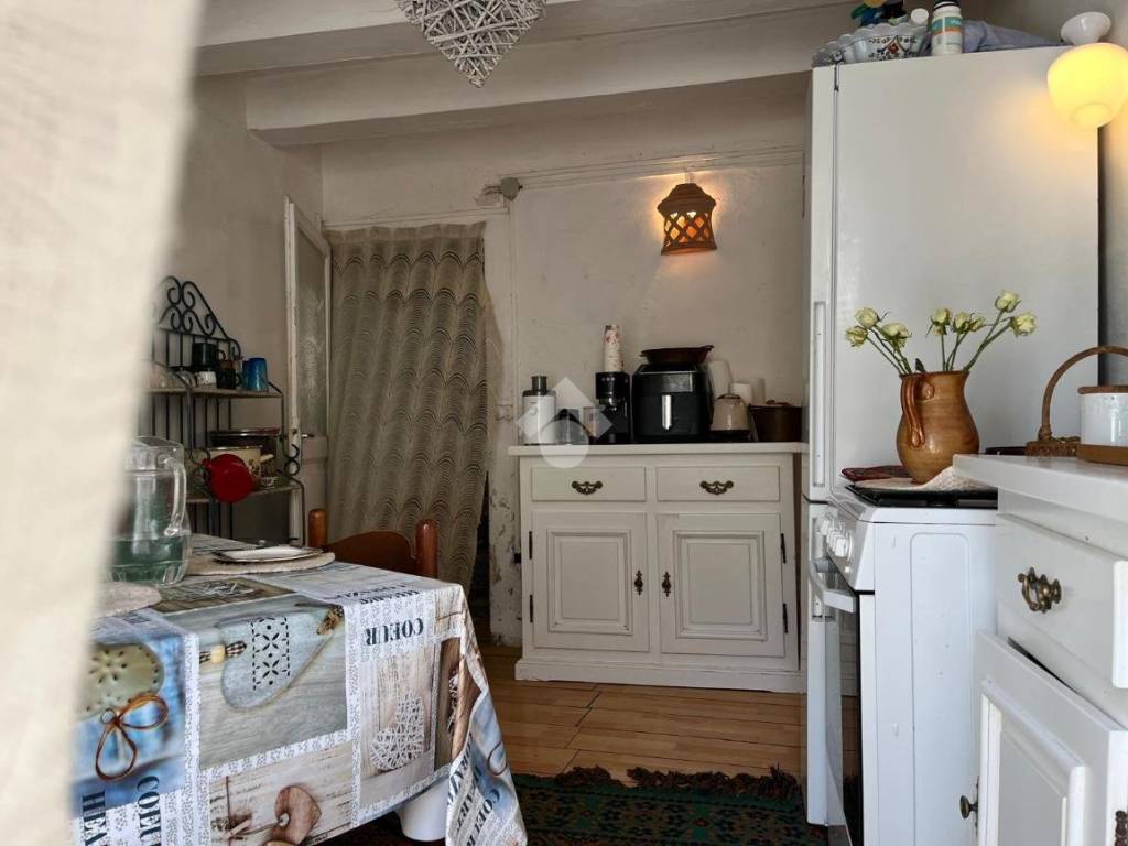 casa indipendente in vendita a Pesaro in zona Centro Città