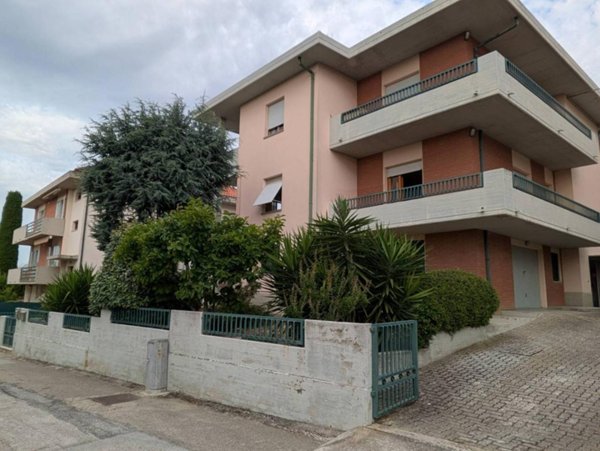 appartamento in vendita a Pesaro in zona Novilara