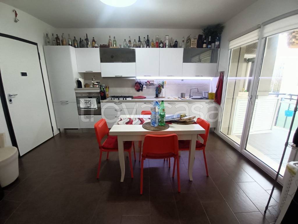 appartamento in vendita a Pesaro in zona Tre Ponti