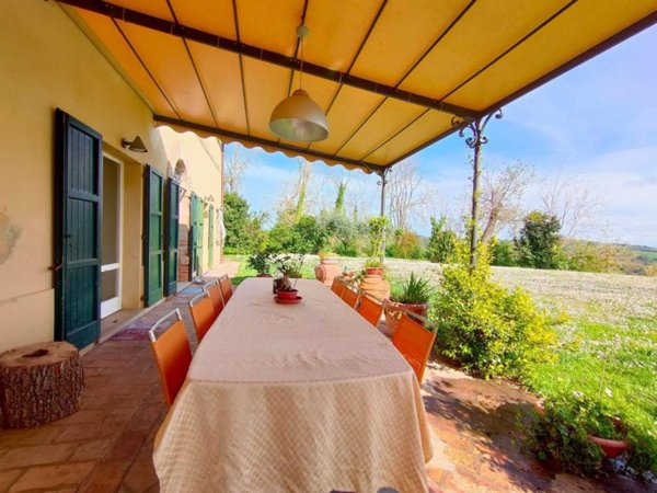 casa indipendente in vendita a Pesaro in zona Mare