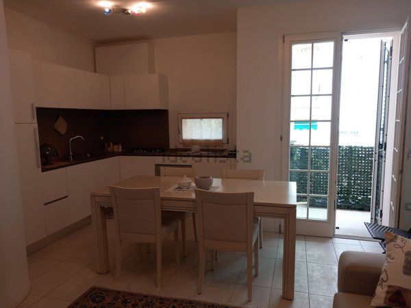 appartamento in vendita a Pesaro in zona Mare