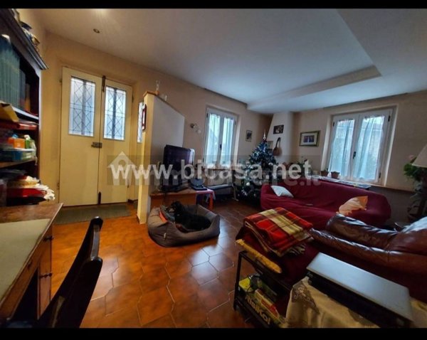 casa indipendente in vendita a Pesaro in zona Pantano