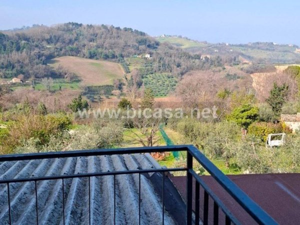 casa indipendente in vendita a Pesaro in zona Villa Fastiggi
