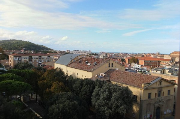 appartamento in vendita a Pesaro in zona Centro Città