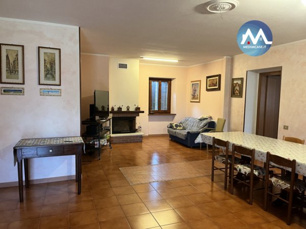 casa indipendente in vendita a Pesaro in zona San Bartolo