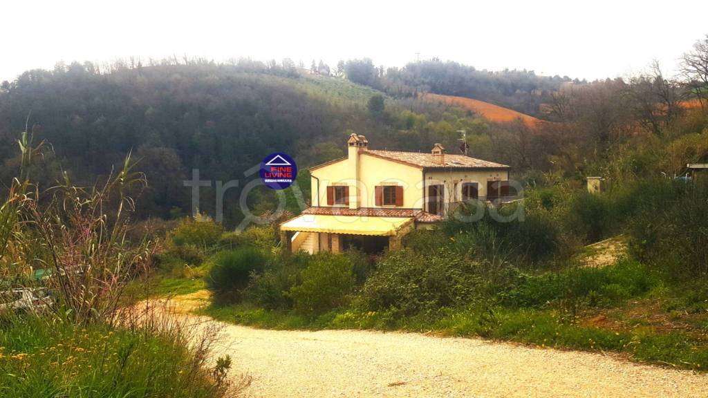 casa indipendente in vendita a Pesaro in zona Mare