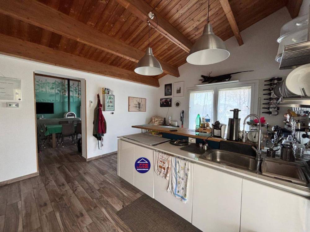 casa indipendente in vendita a Pesaro in zona Centro Città