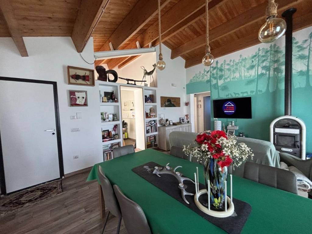 casa indipendente in vendita a Pesaro in zona Villa Fastiggi