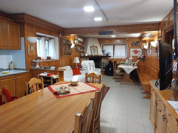 appartamento in vendita a Pesaro in zona Muraglia