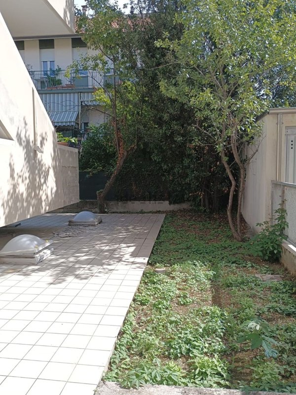 appartamento in vendita a Pesaro in zona Muraglia