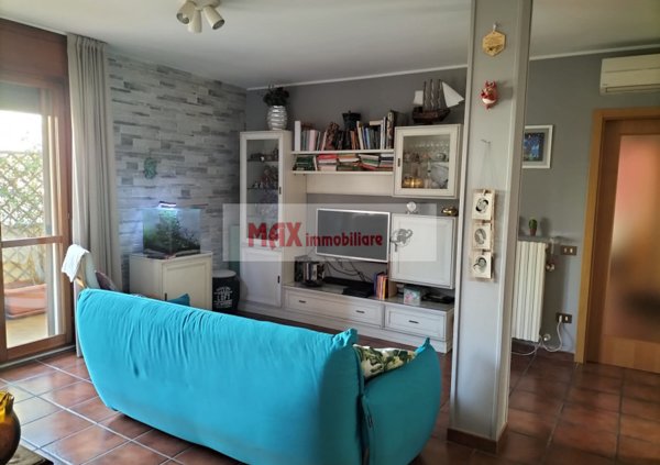 appartamento in vendita a Pesaro in zona Villa Fastiggi