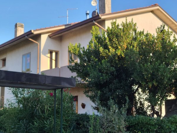 appartamento in vendita a Pesaro in zona Monteciccardo