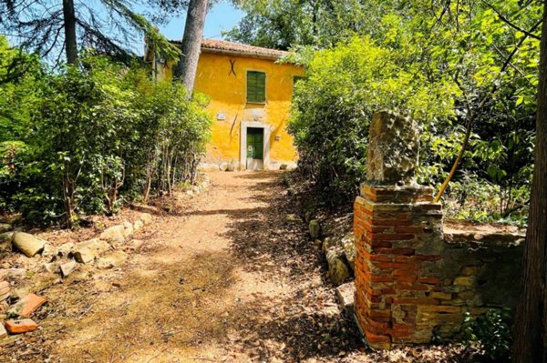 casa indipendente in vendita a Pesaro in zona Candelara