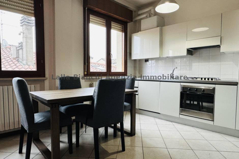 appartamento in vendita a Pesaro in zona Centro Città