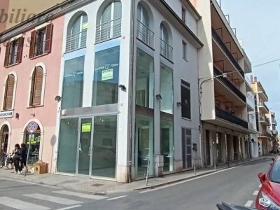 negozio in vendita a Pesaro