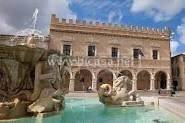 casa indipendente in vendita a Pesaro in zona Centro Città
