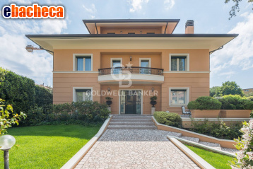casa indipendente in vendita a Pesaro in zona Centro Città
