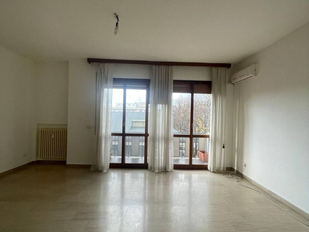 appartamento in vendita a Pesaro in zona Mare