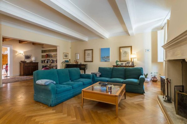 casa indipendente in vendita a Pesaro in zona Centro Città