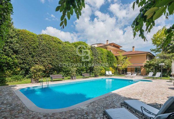 casa indipendente in vendita a Pesaro in zona Centro Città