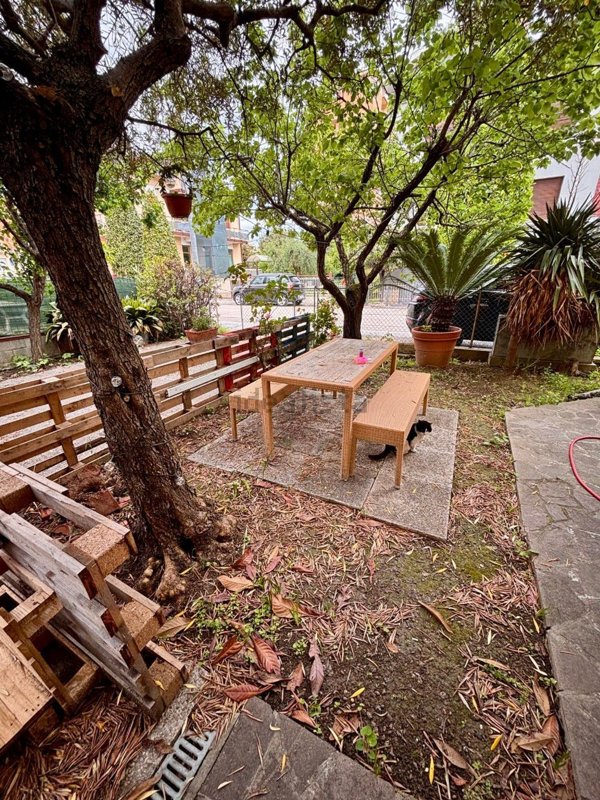 casa indipendente in vendita a Pesaro in zona Pantano