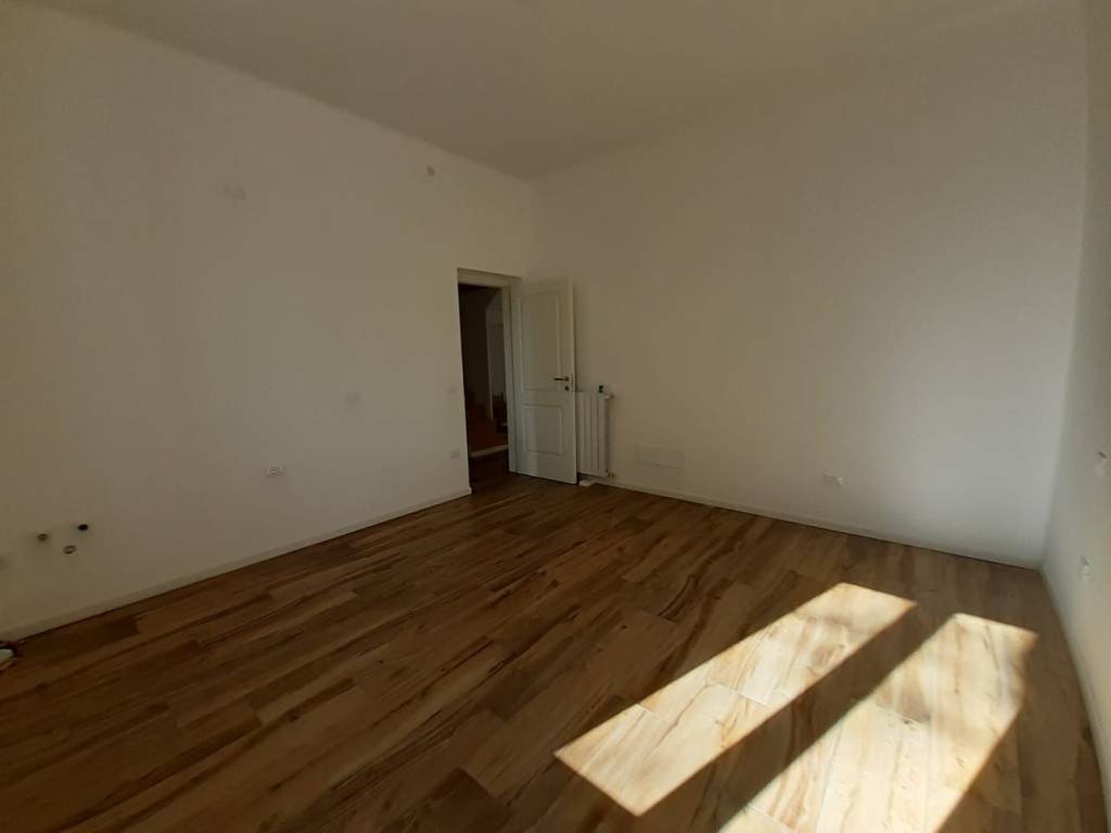 casa indipendente in vendita a Pesaro in zona Porto