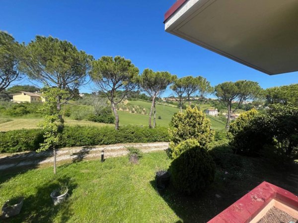 casa indipendente in vendita a Pesaro in zona Santa Maria dell'Arzilla