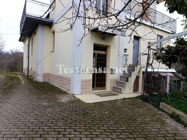 appartamento in vendita a Pesaro in zona Ghetto di Roncaglia