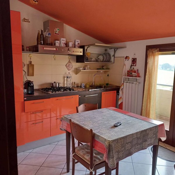 casa indipendente in vendita a Pesaro in zona Villa Fastiggi